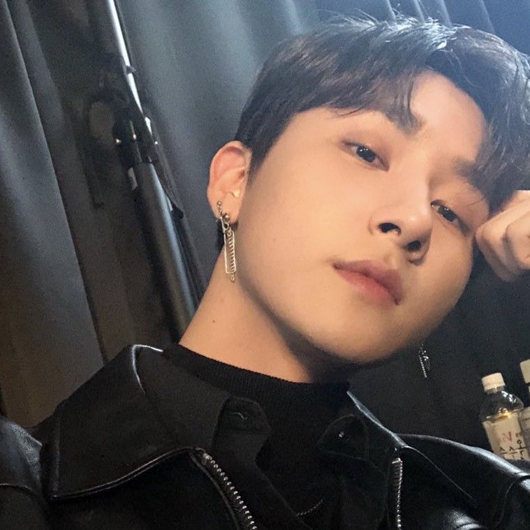 Momen yang diabadikan oleh penggemar MONSTA X