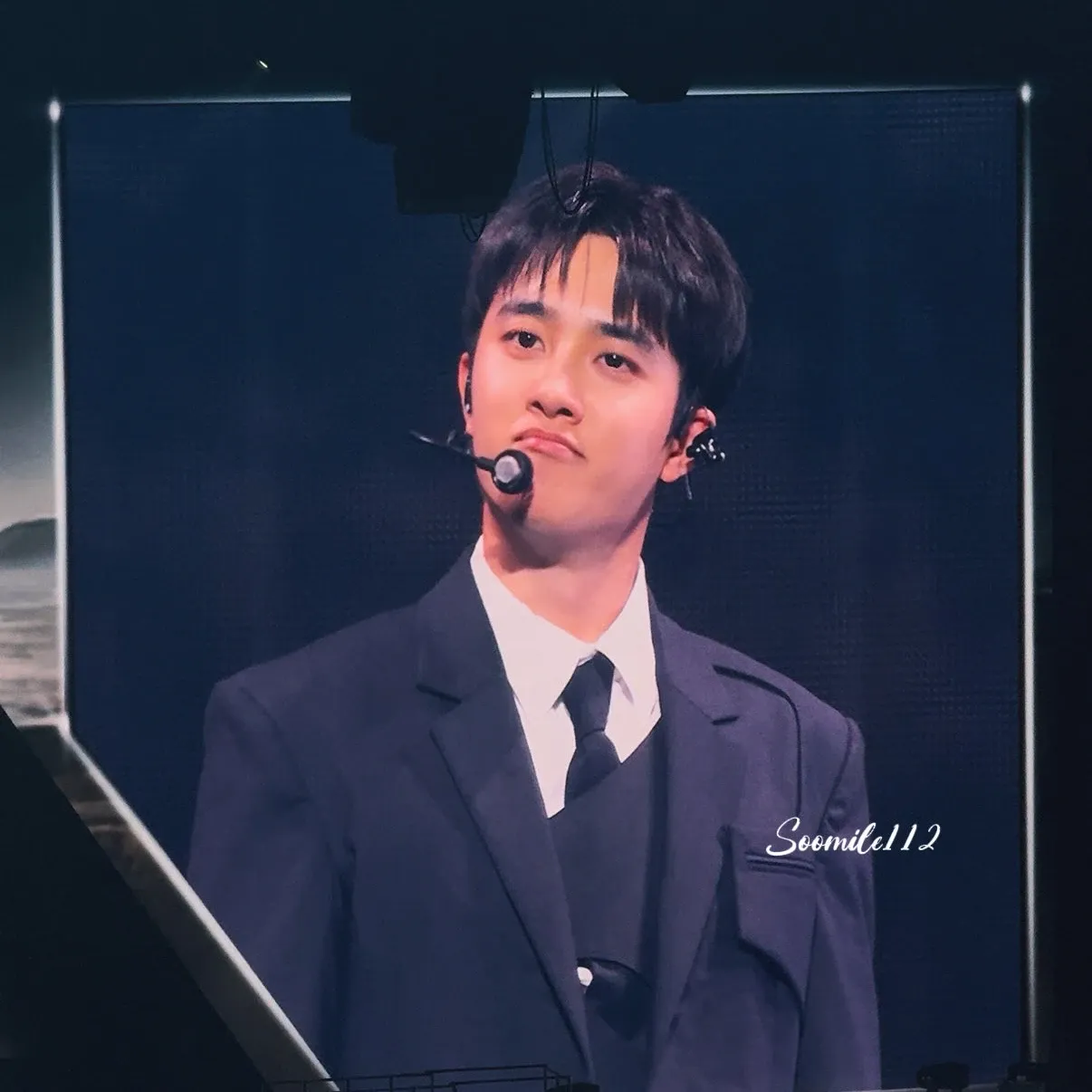 Momen yang diabadikan oleh penggemar D.O. (EXO)