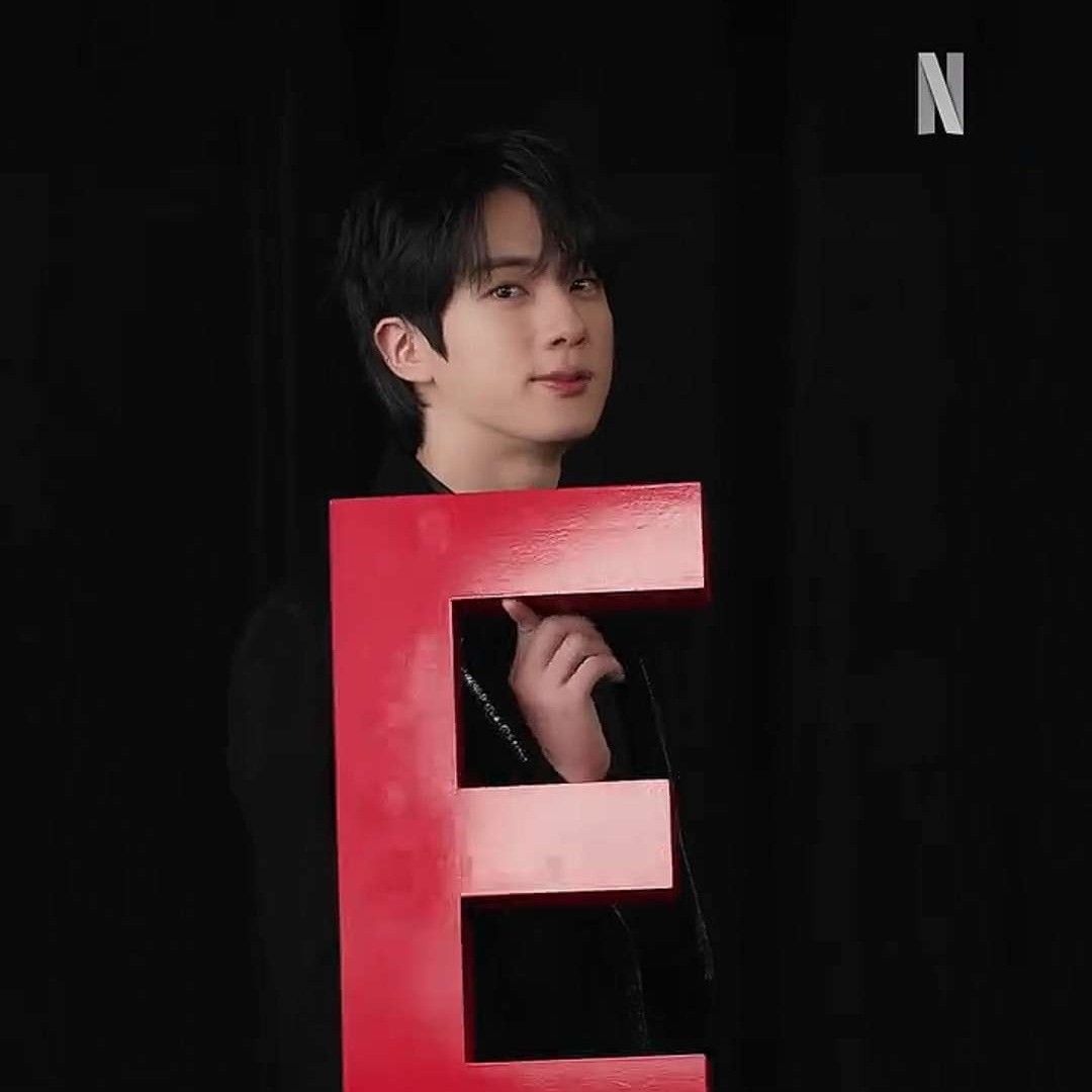 진 (방탄소년단)의 비하인드 컷