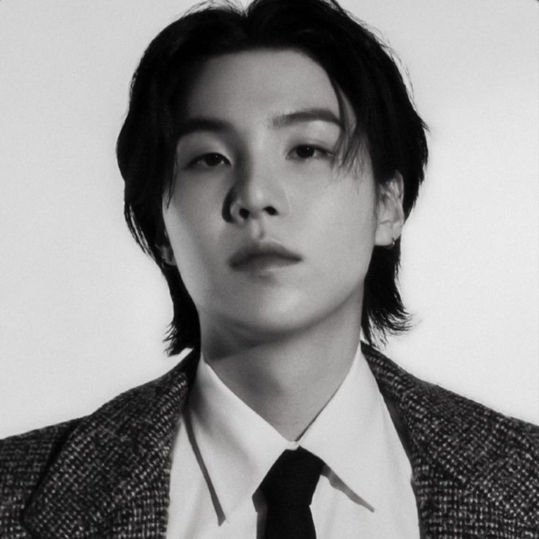 슈가 (방탄소년단)의 최신 사진