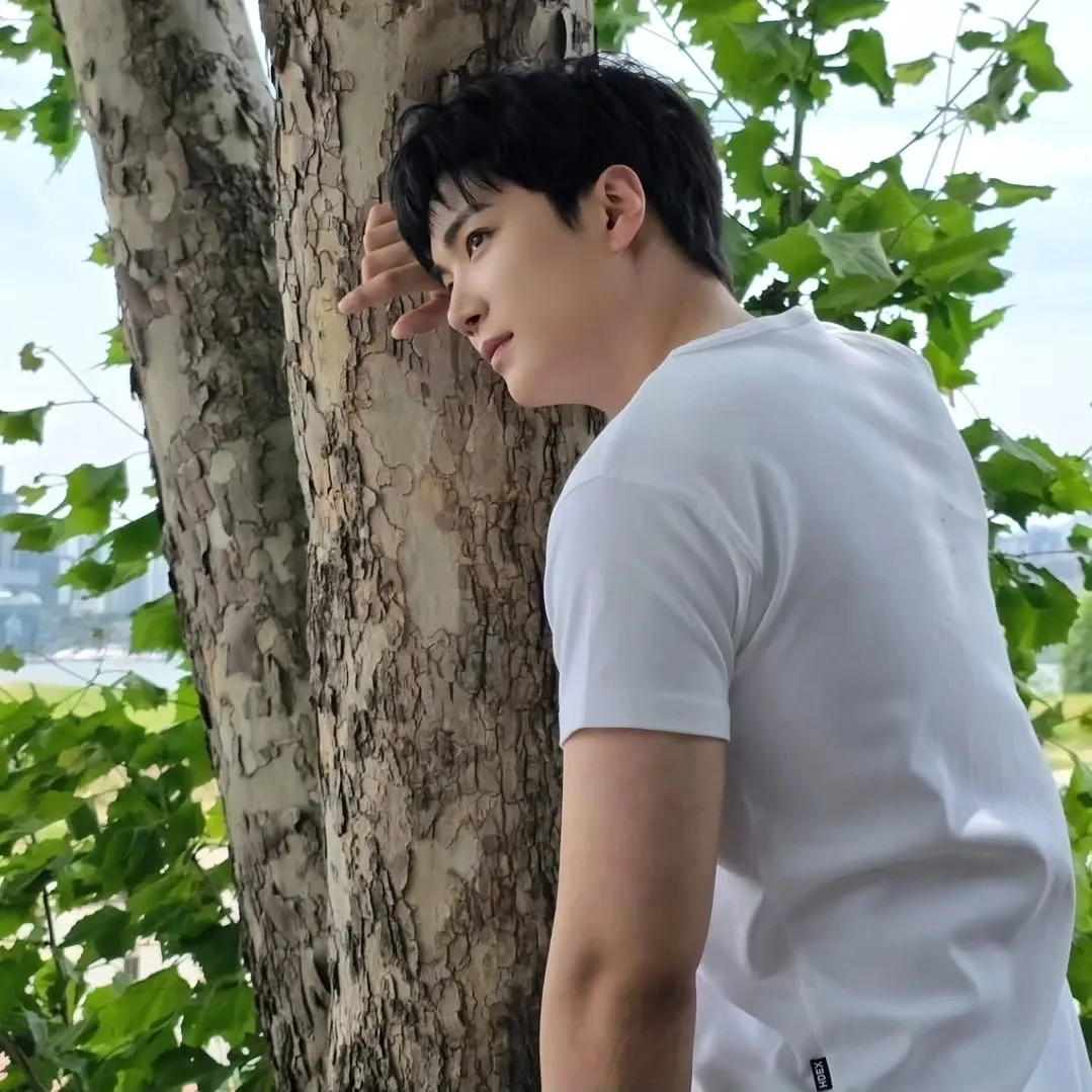 Latest photo of Kim Jonghyeon