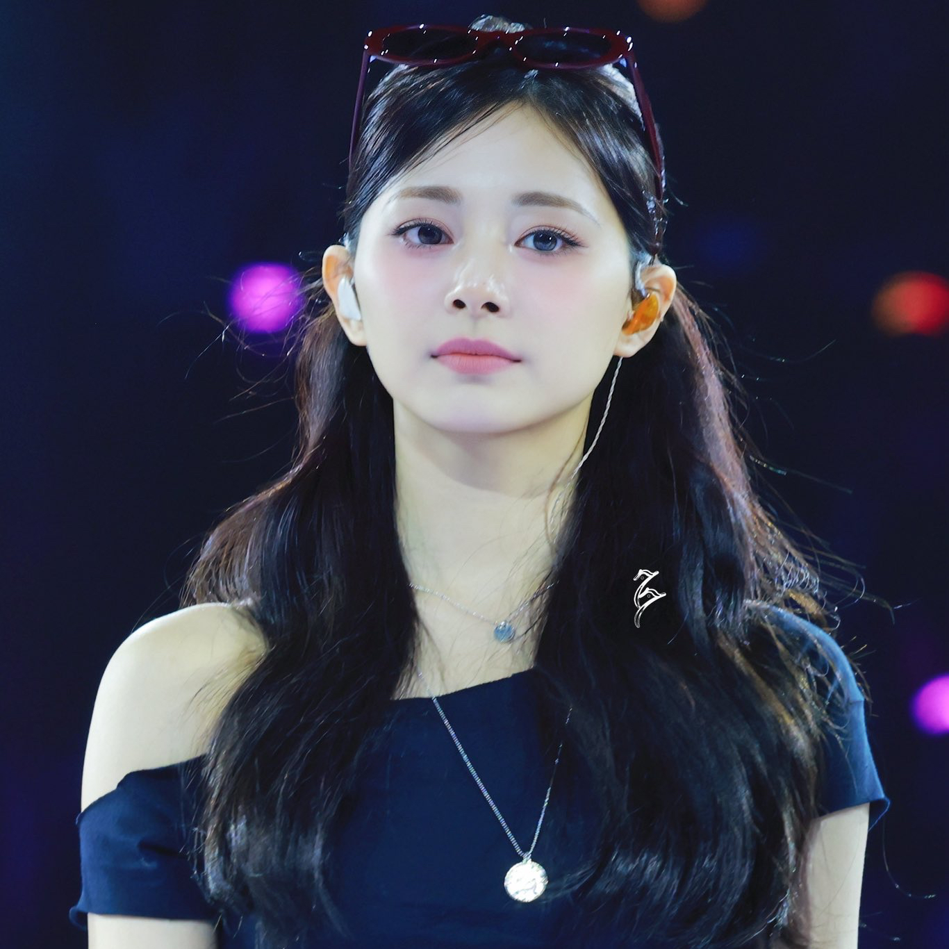 Momen yang diabadikan oleh penggemar Tzuyu (TWICE)