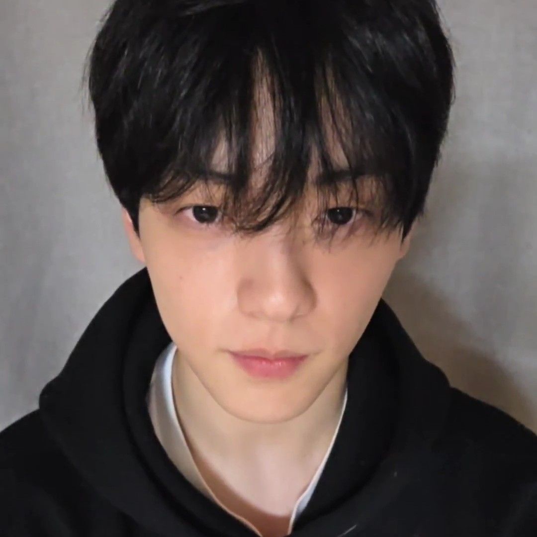 Latest photo of Soobin (TOMORROW X TOGETHER)