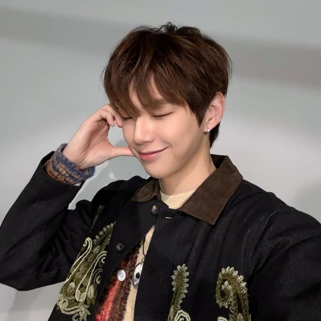 강다니엘 최근 활동샷