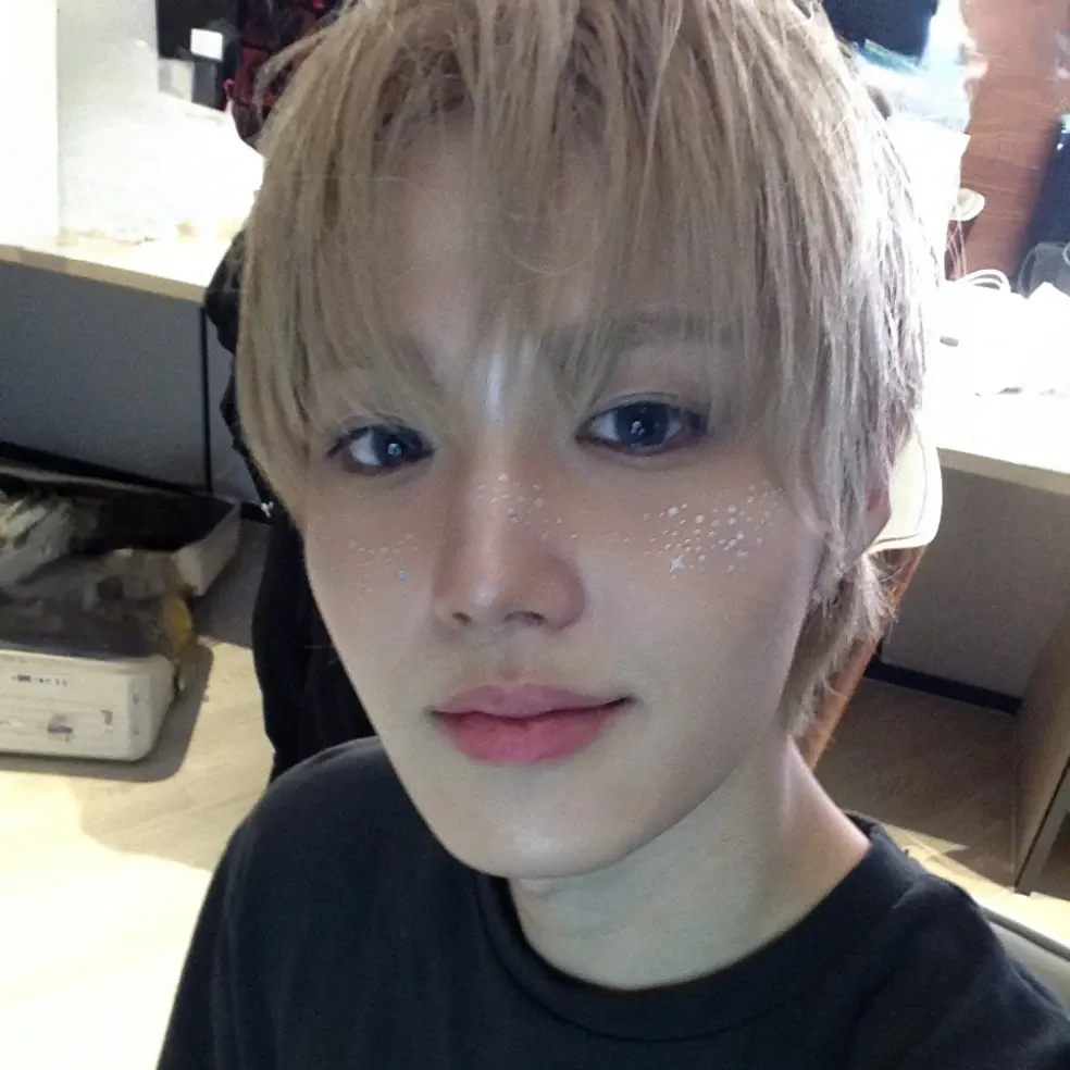 Recent activity shot of Doyoung (TREASURE)