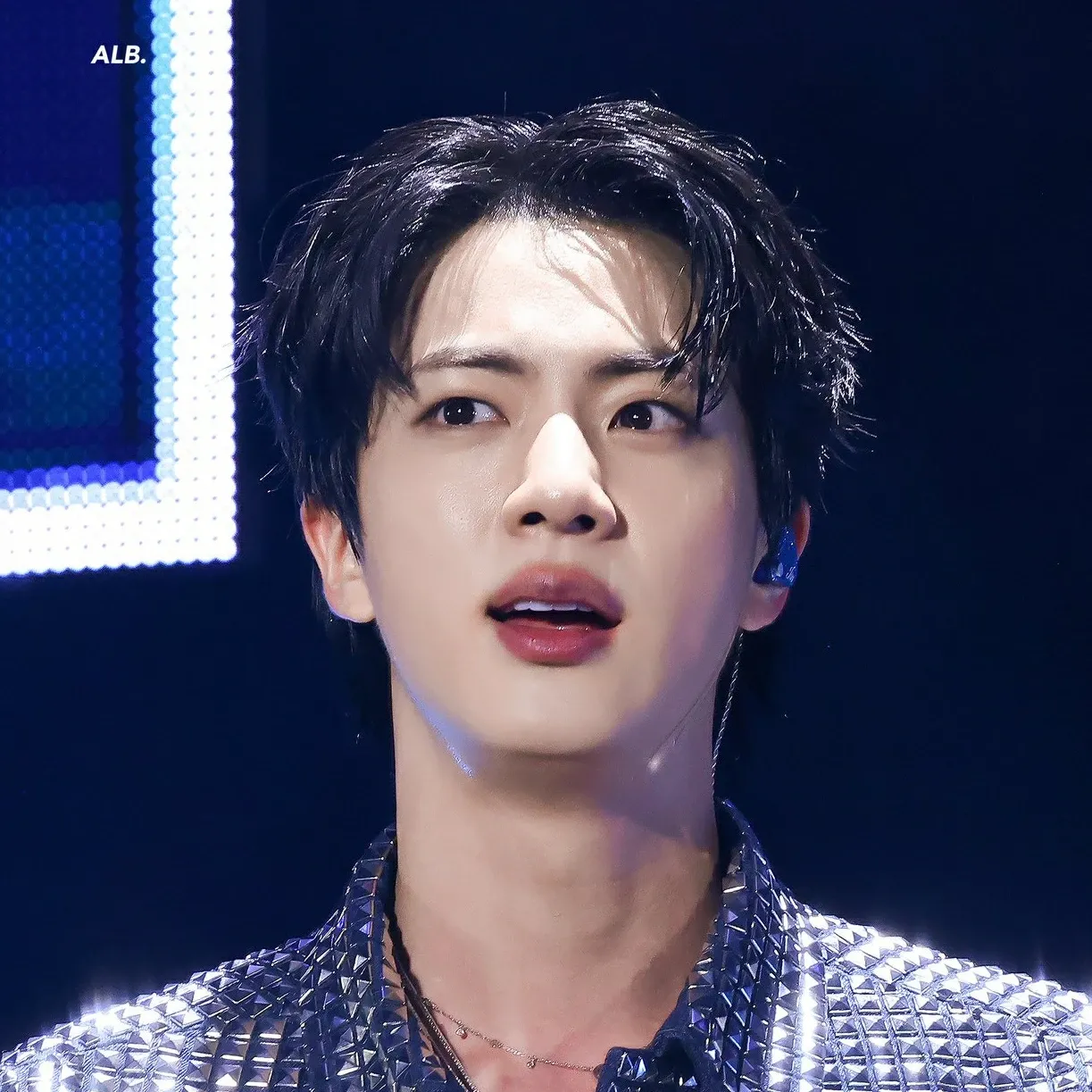 진 (방탄소년단) 최근 활동샷