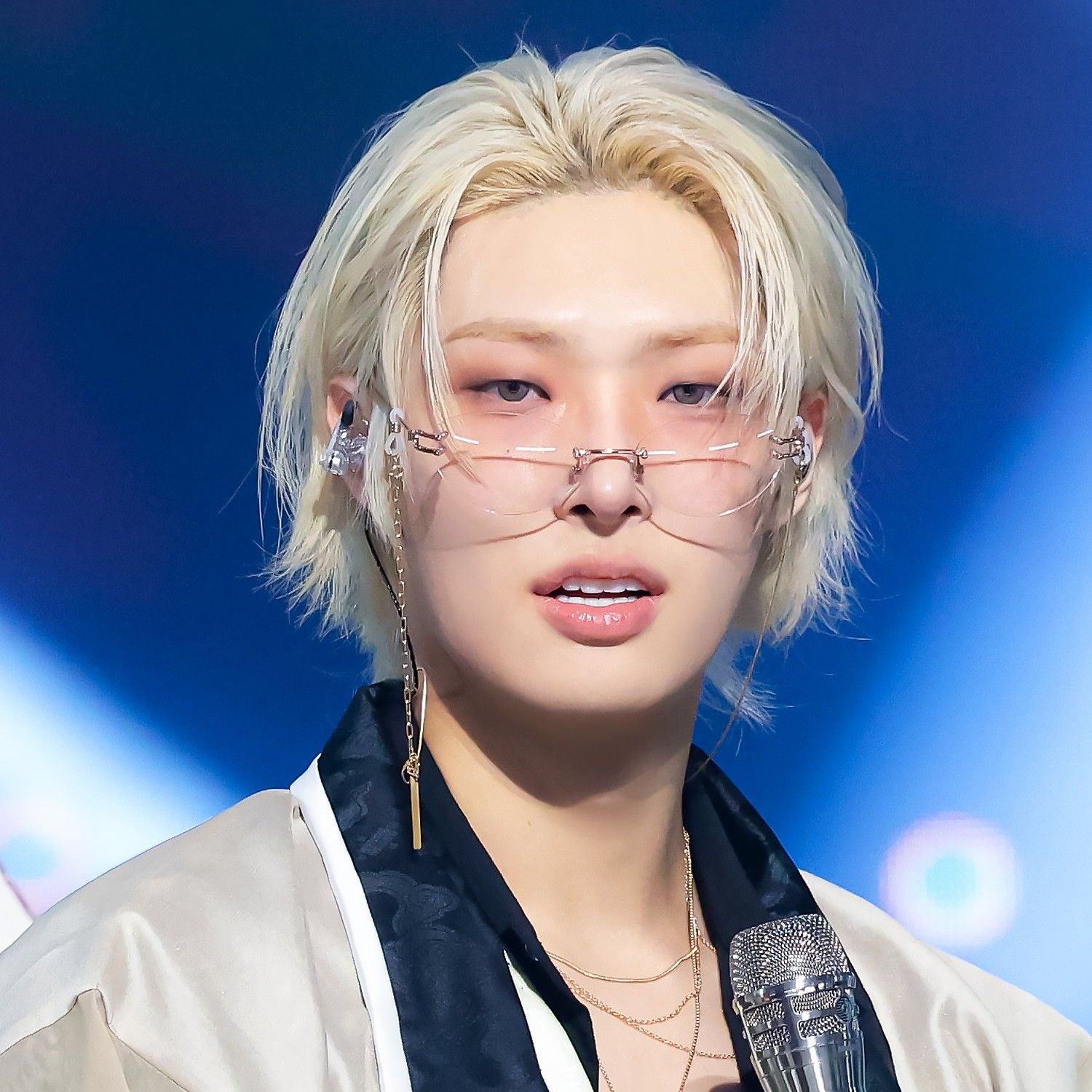 에이티즈 최근 활동샷