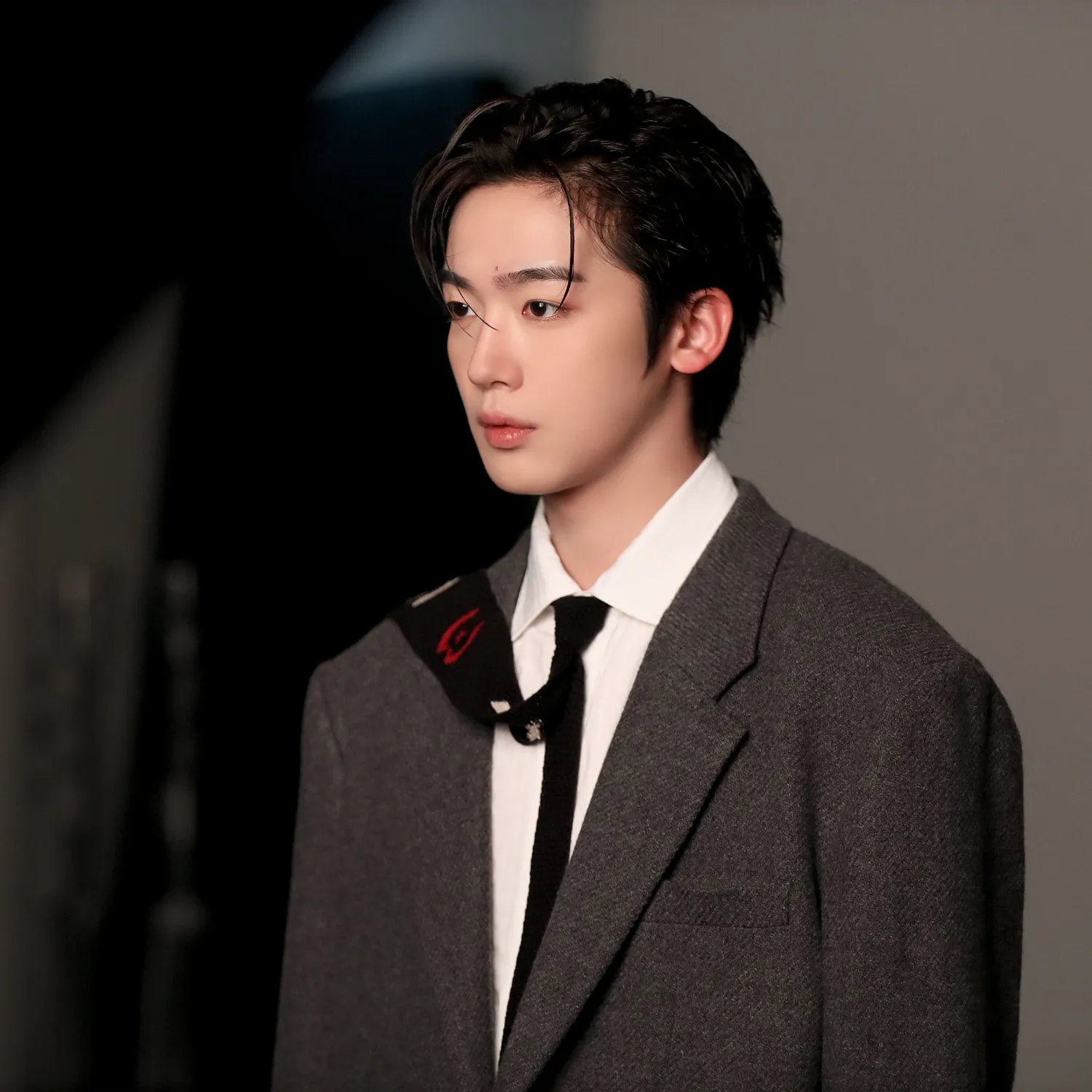Behind-the-scenes cut of Kim Yohan (WEi)