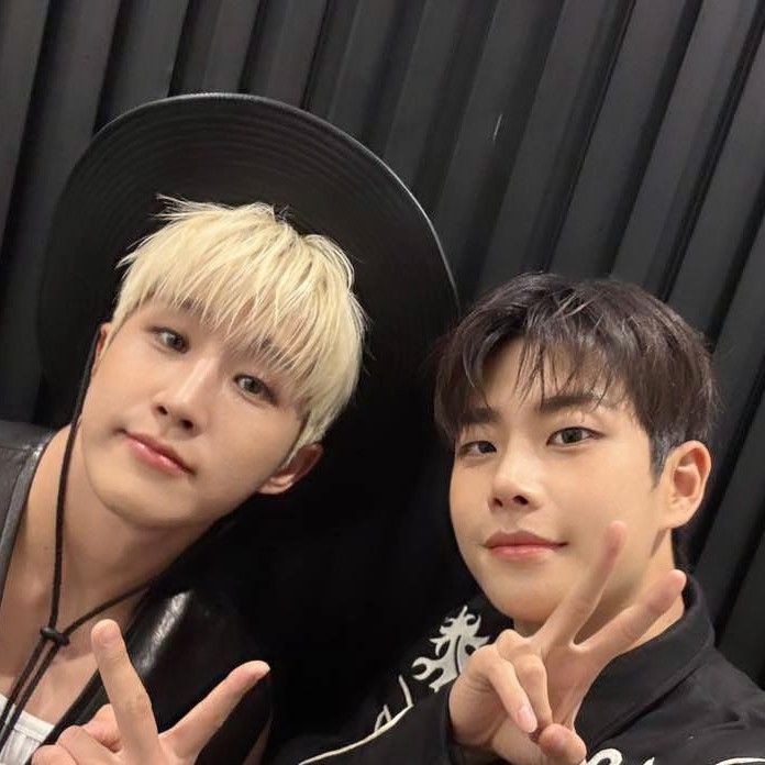 Behind-the-scenes cut of Jinjin (ASTRO)