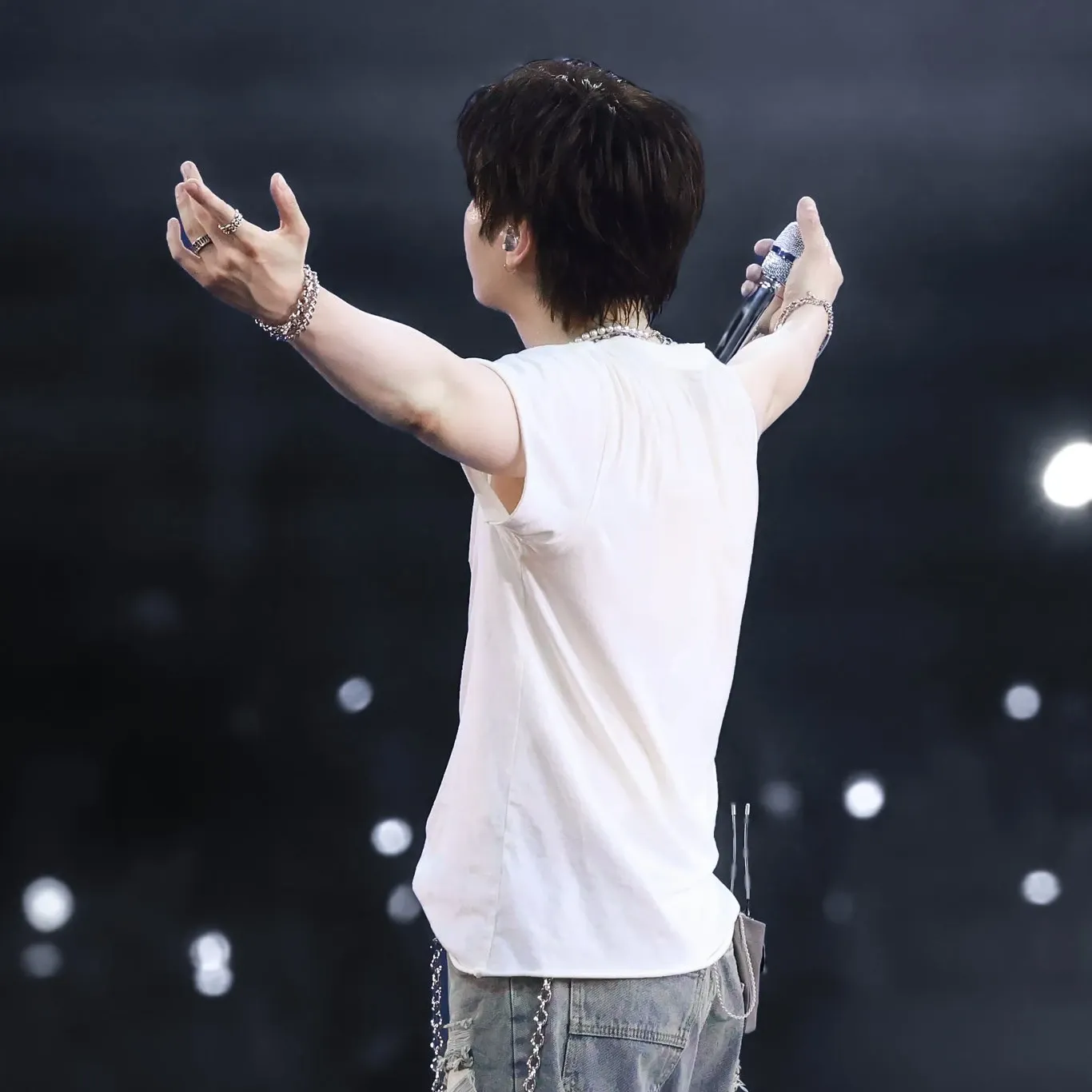 Foto terbaru SUGA (BTS)