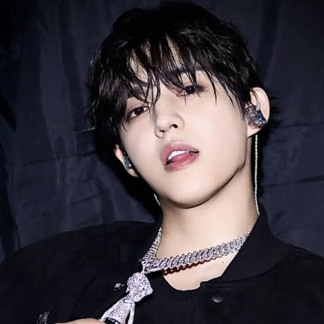 Latest photo of S.Coups (SEVENTEEN)