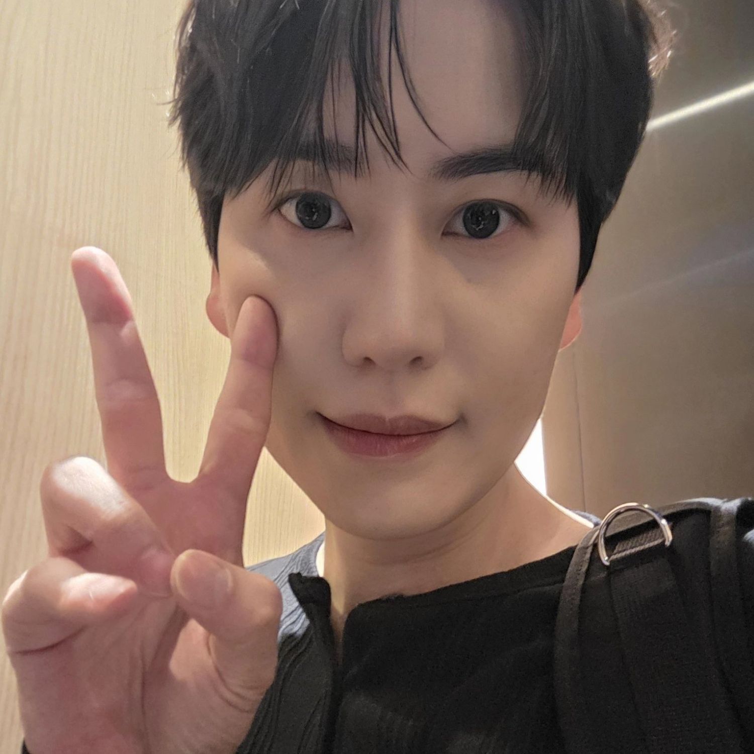 Behind-the-scenes cut of Kyuhyun (Super Junior)