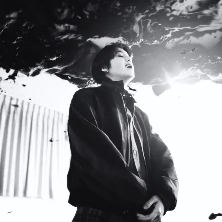 Potret di balik layar SUGA (BTS)