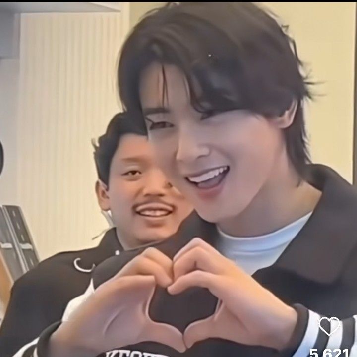 아스트로의 비하인드 컷