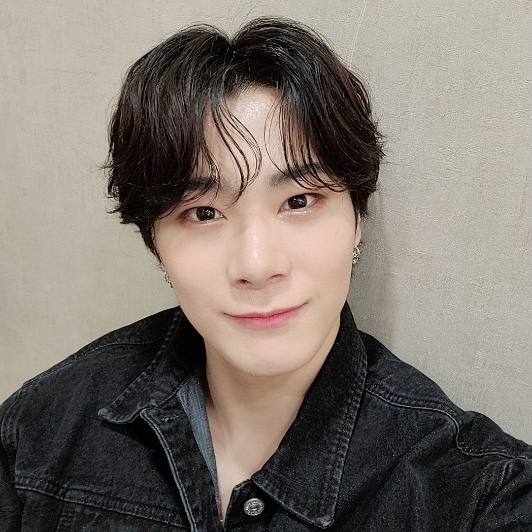 Behind-the-scenes cut of Moonbin (ASTRO)