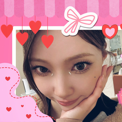 Mayuka (NiziU)的最新照片