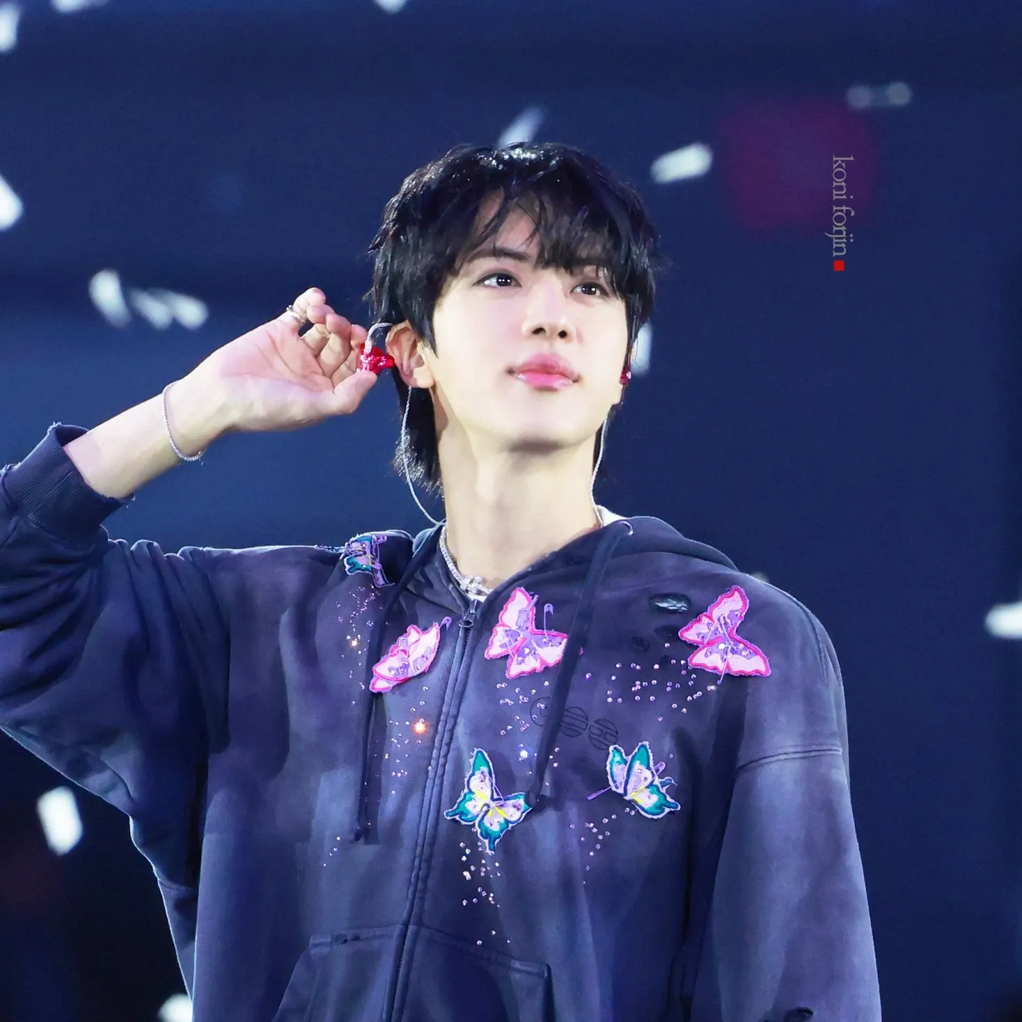 Potret di balik layar Jin (BTS)