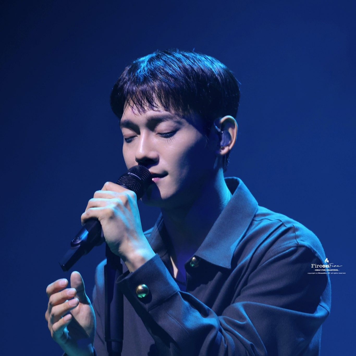 A moment captured by Chen (EXO)'s fan