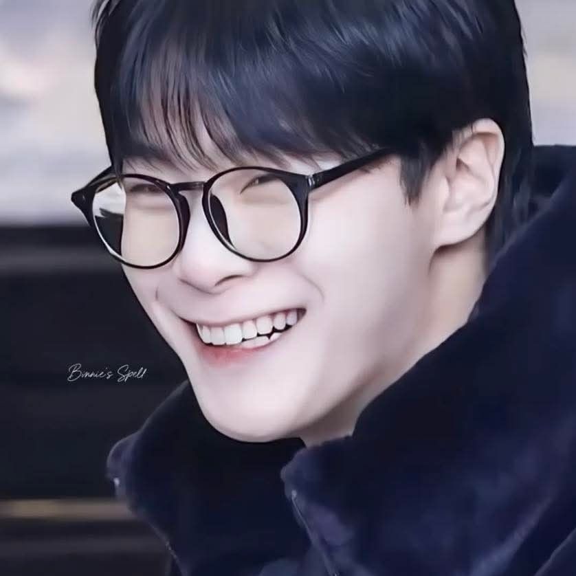 Behind-the-scenes cut of Moonbin (ASTRO)