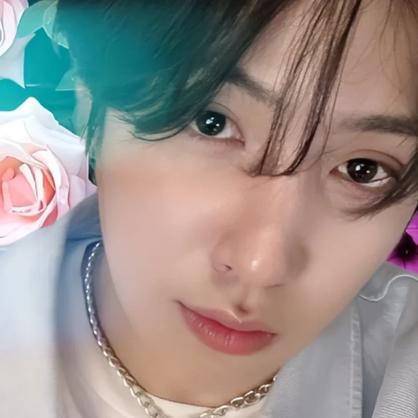捕捉到禹碩 (PENTAGON)魅力的代表照片