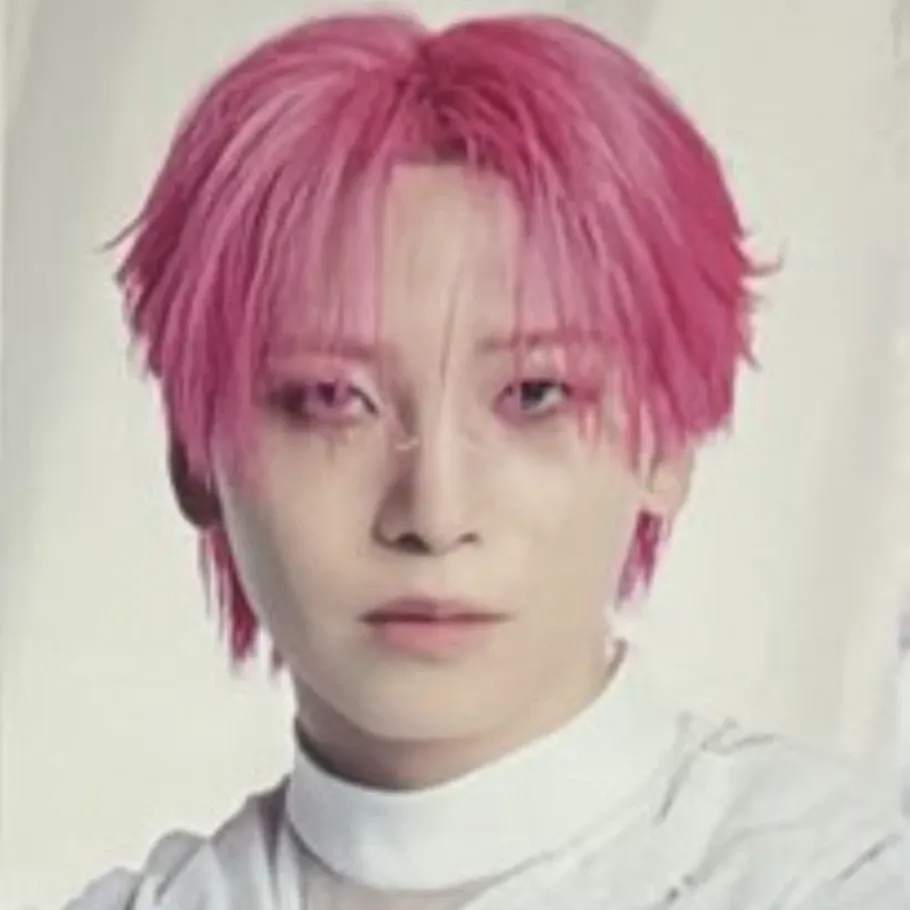 Recent activity shot of Kawashiri Ren (JO1)