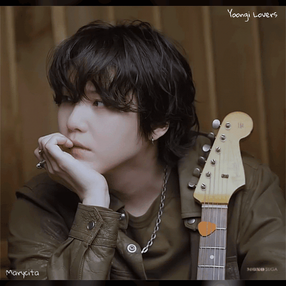 SUGA (防彈少年團)的最新照片