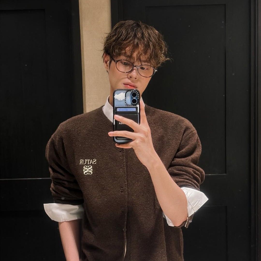 Behind-the-scenes cut of Lee Daehwi (AB6IX)