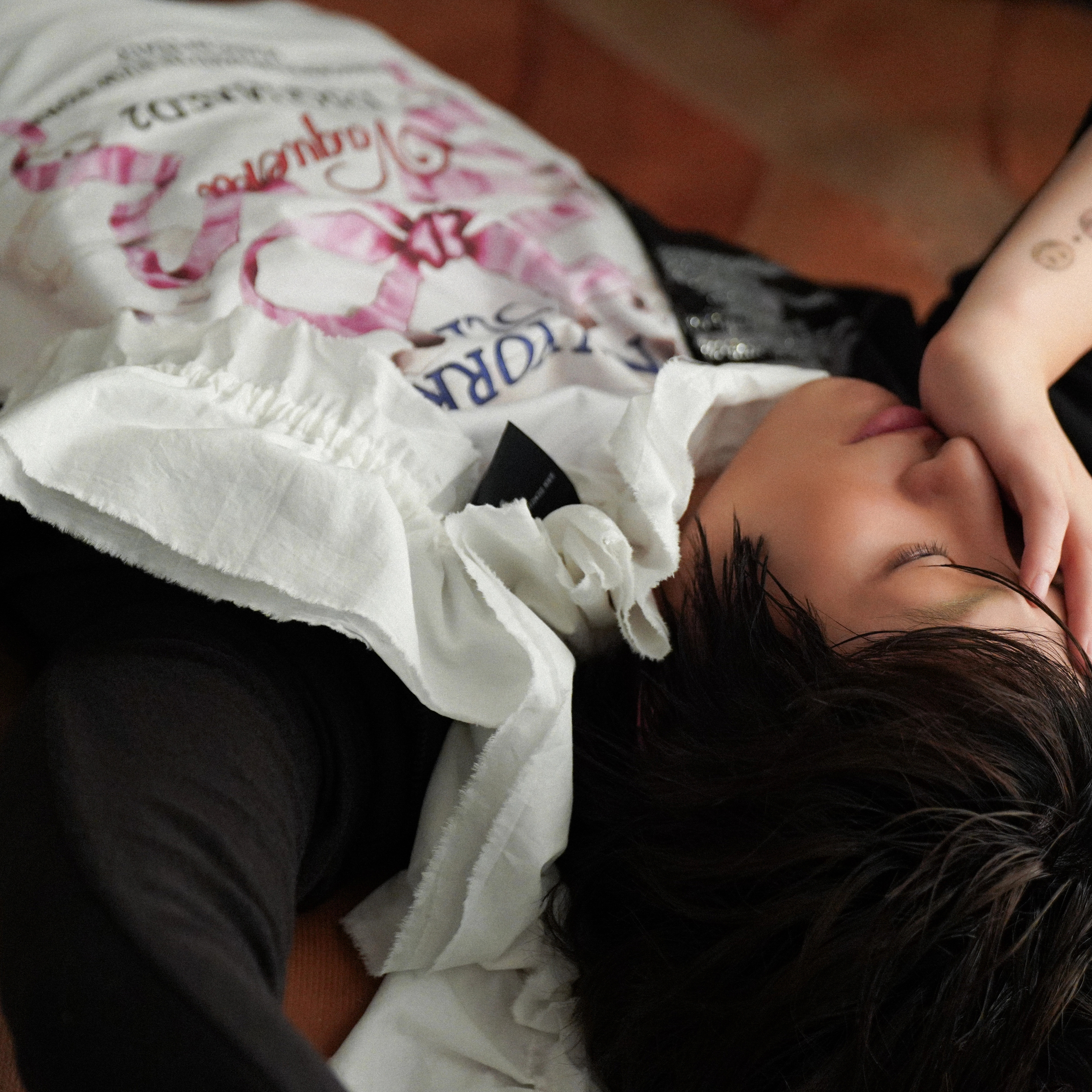 Behind-the-scenes cut of WOODZ