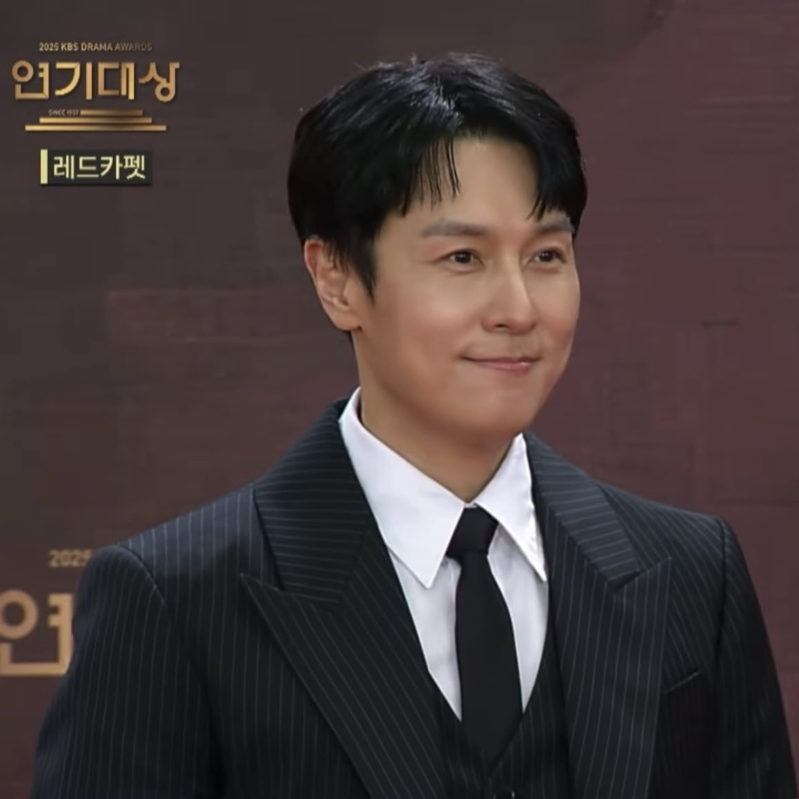 Behind-the-scenes cut of Kim Dongwan (SHINHWA)