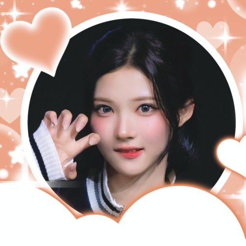 Recent activity shot of Jiwoo (Hearts2Hearts)