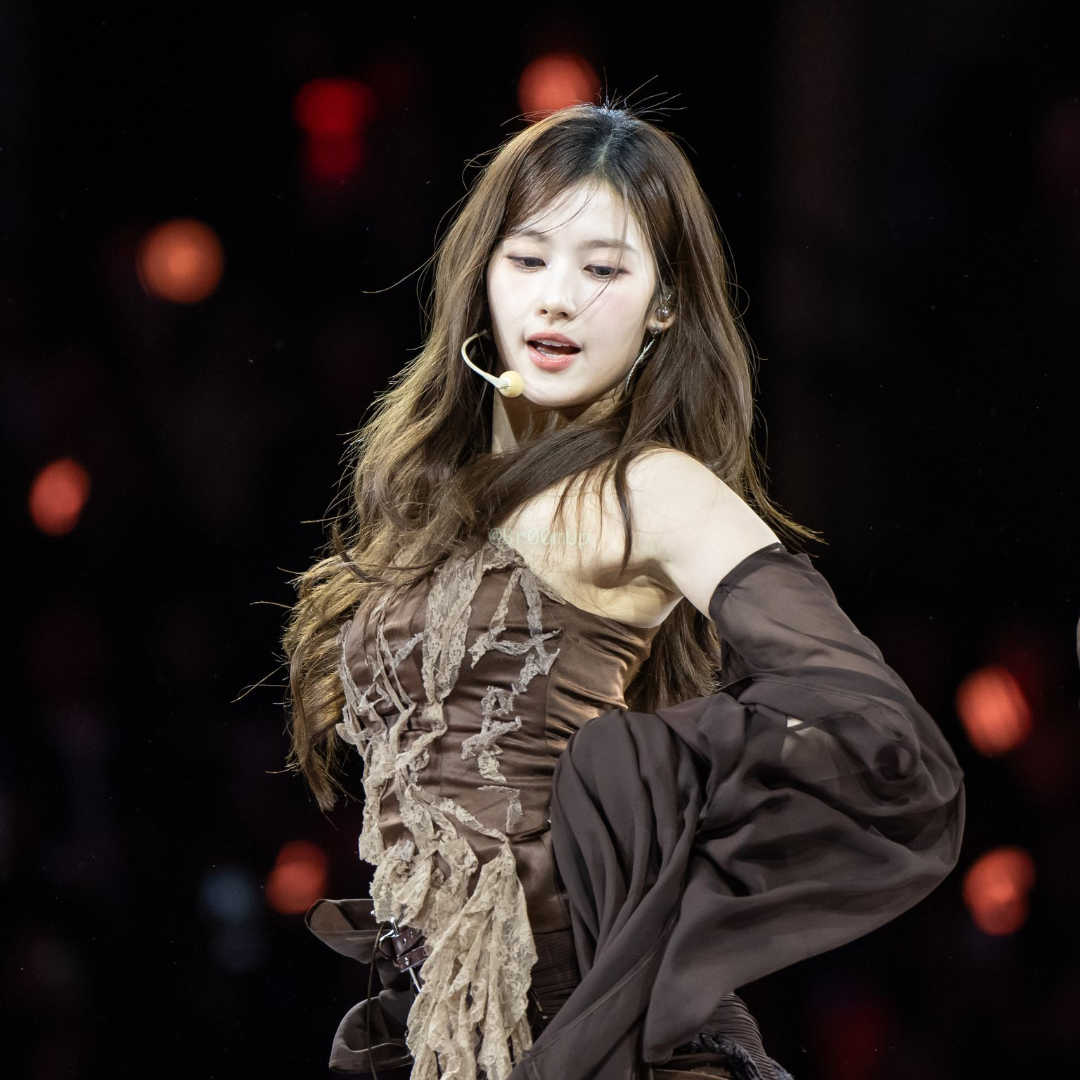 Sana (TWICE)粉絲拍下的瞬間