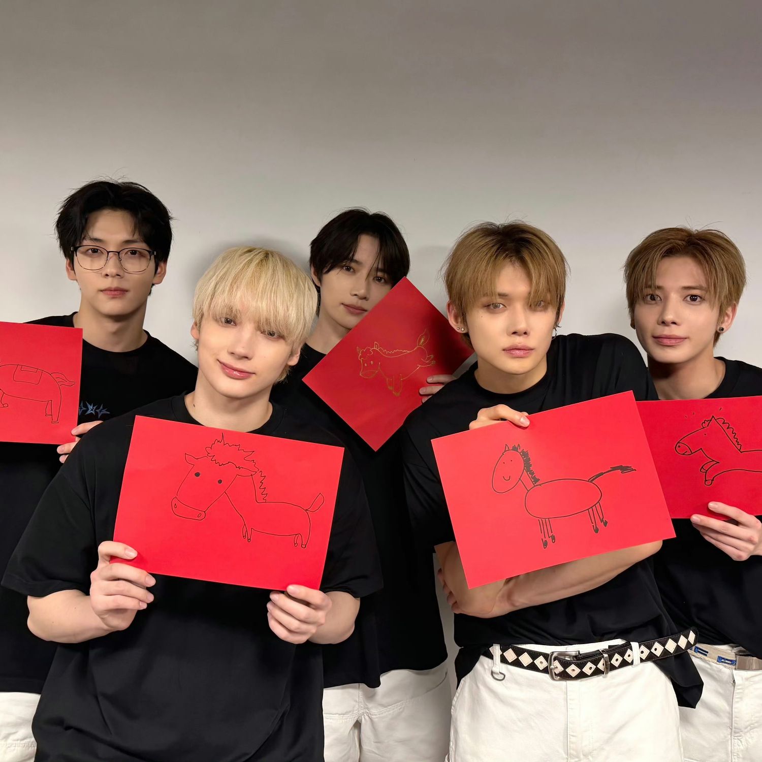 투모로우바이투게더의 최신 사진