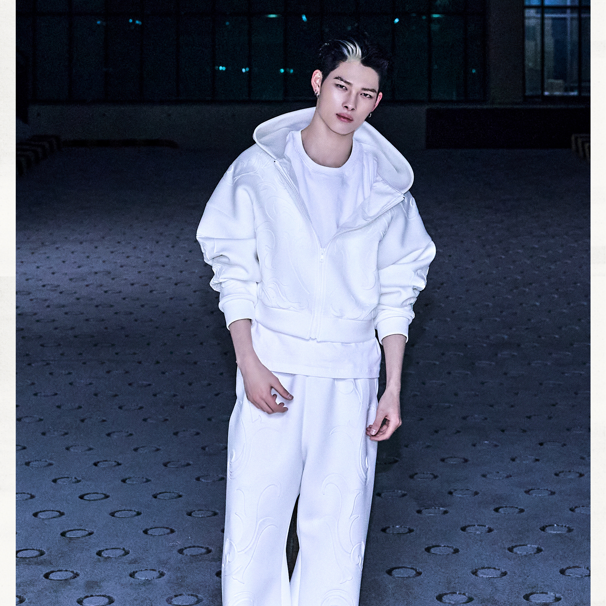 니키 (ENHYPEN)의 비하인드 컷