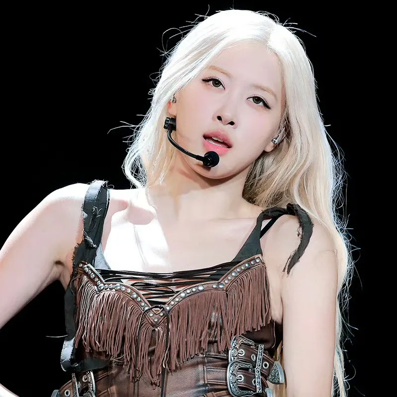 로제 (BLACKPINK)의 최신 사진