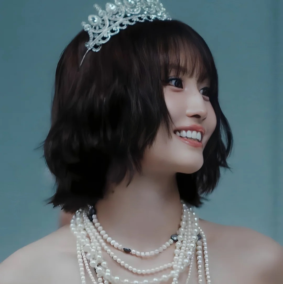 Momo (TWICE)的最新照片