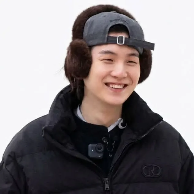 Foto terbaru SUGA (BTS)