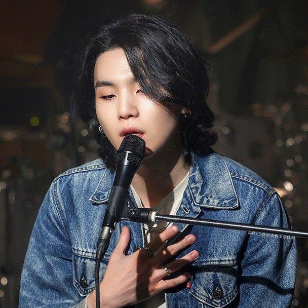 Behind-the-scenes cut of SUGA (BTS)