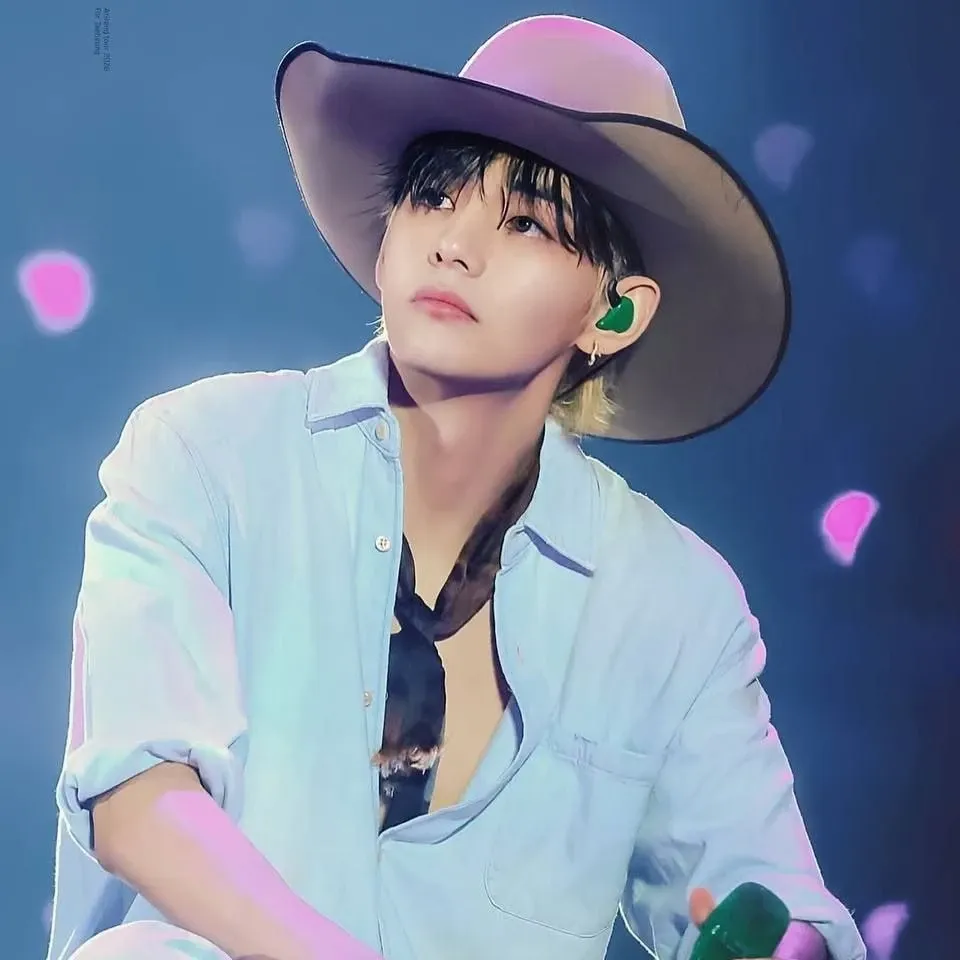뷔 (방탄소년단) 팬이 찍은 순간