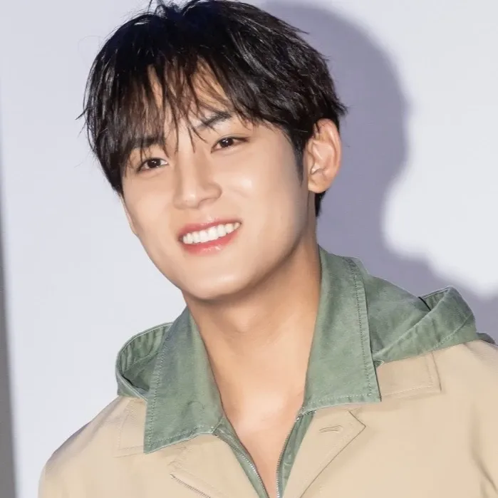 Behind-the-scenes cut of Mingyu (SEVENTEEN)