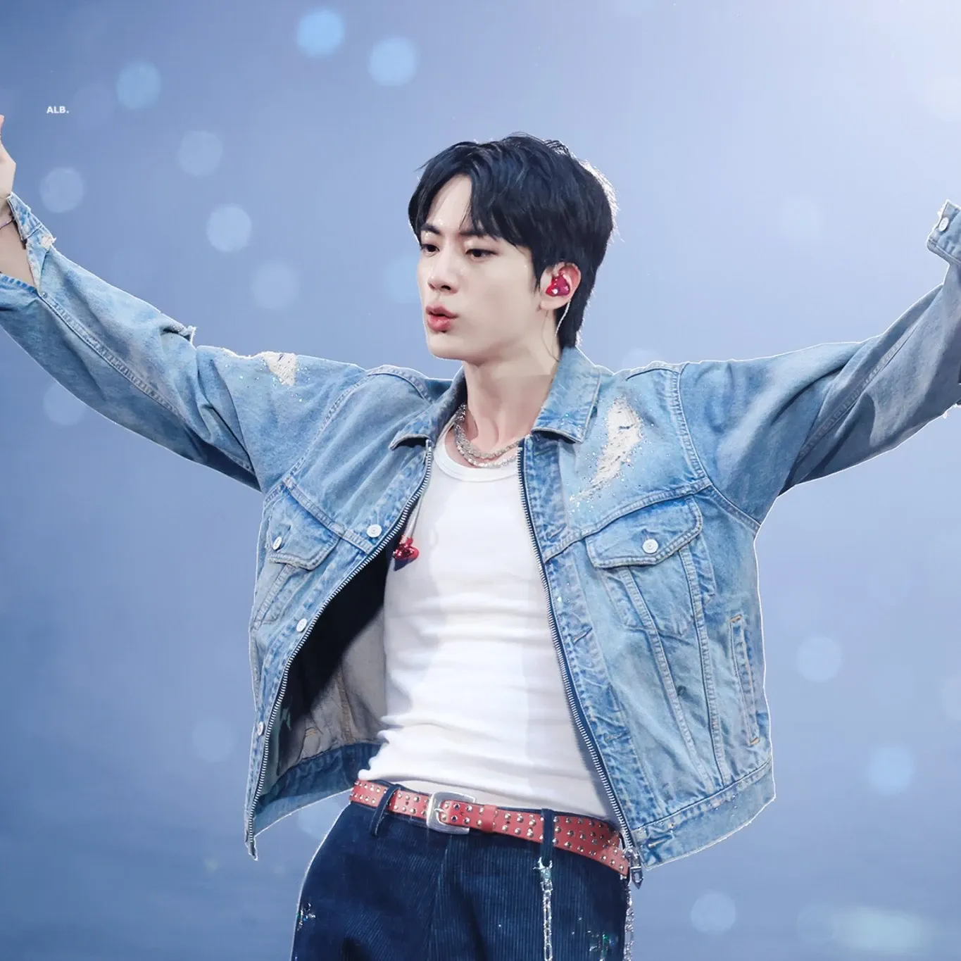 Postingan bintang K-pop yang paling disorot saat ini