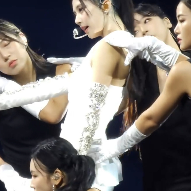 子瑜 (TWICE)的最新照片