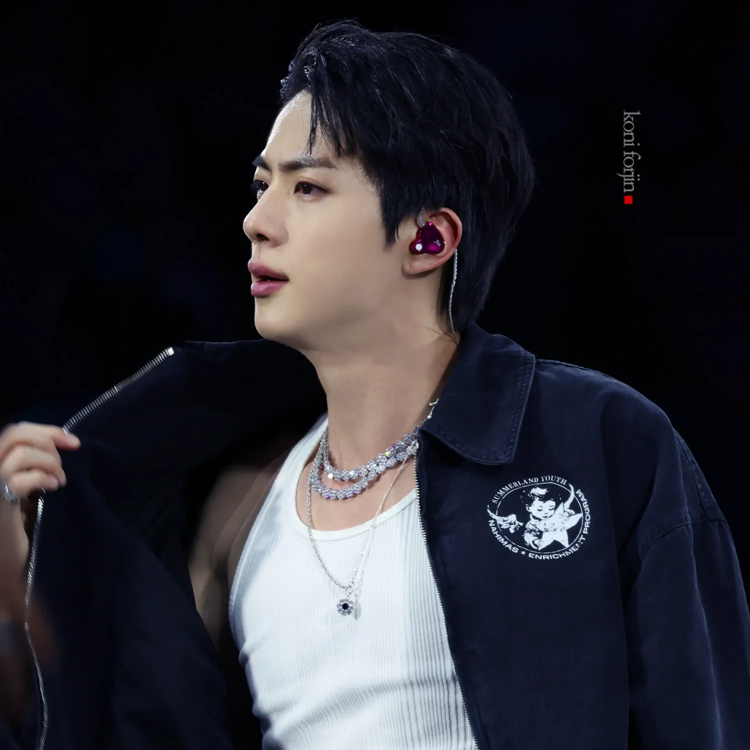 Foto terbaru Jin (BTS)