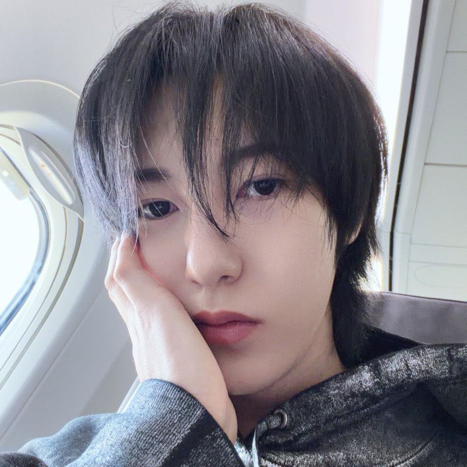 런쥔 (NCT DREAM) 최근 활동샷