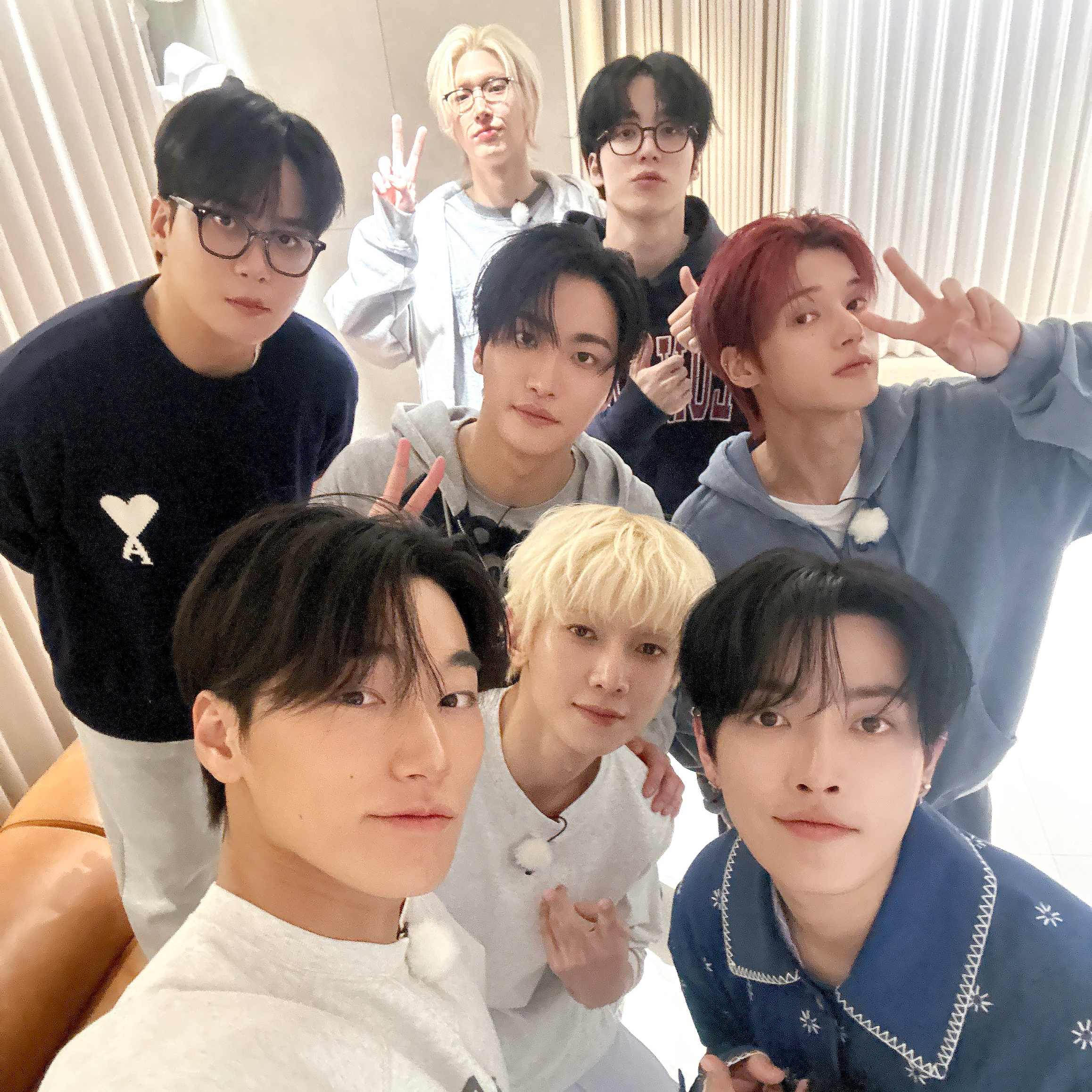 에이티즈의 비하인드 컷