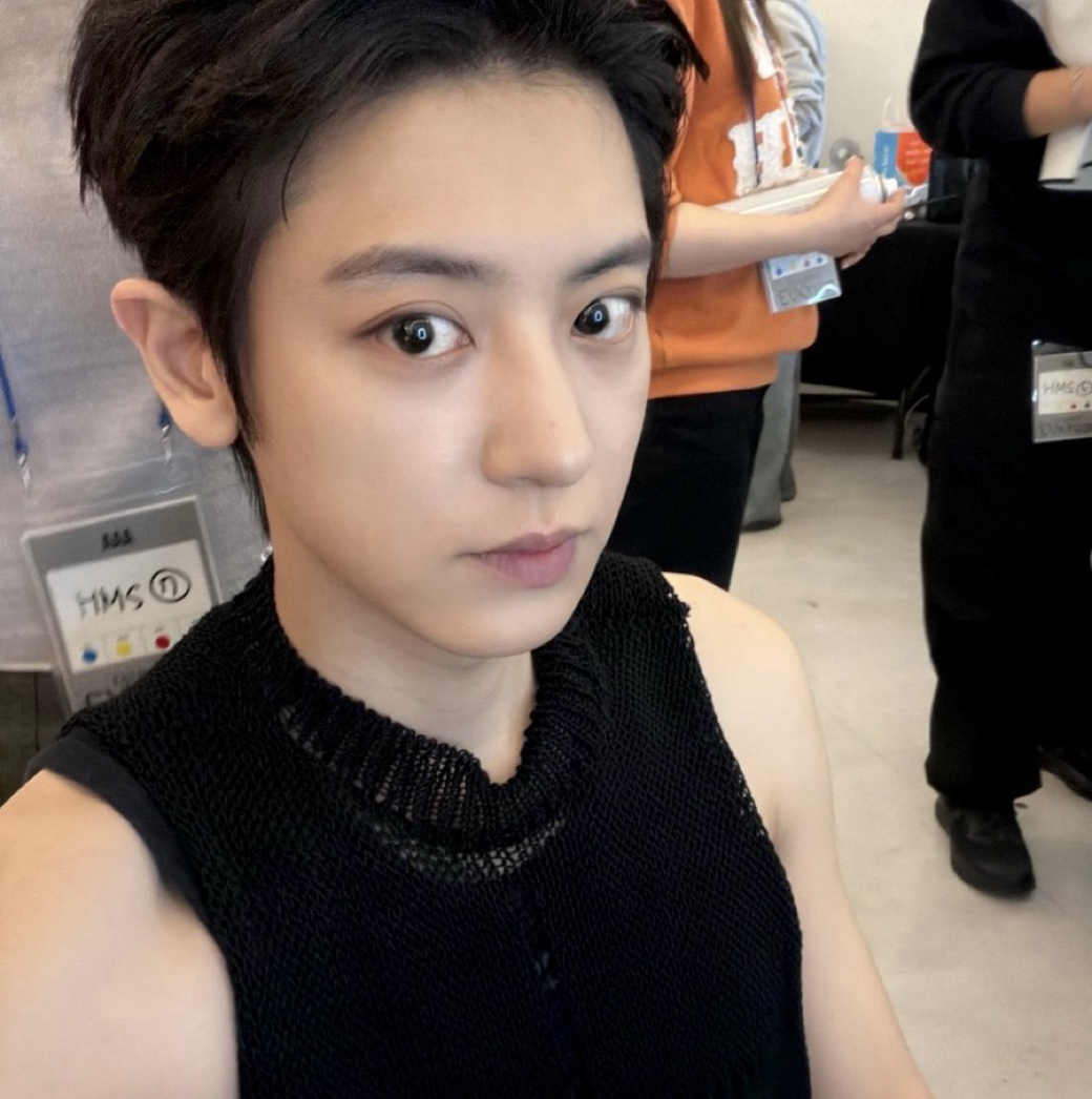 Momen yang diabadikan oleh penggemar Chanyeol (EXO)