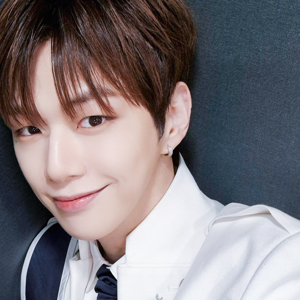 강다니엘의 최신 사진