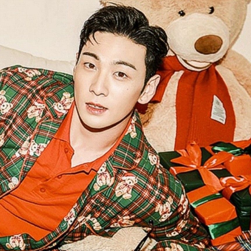 백호 최근 활동샷