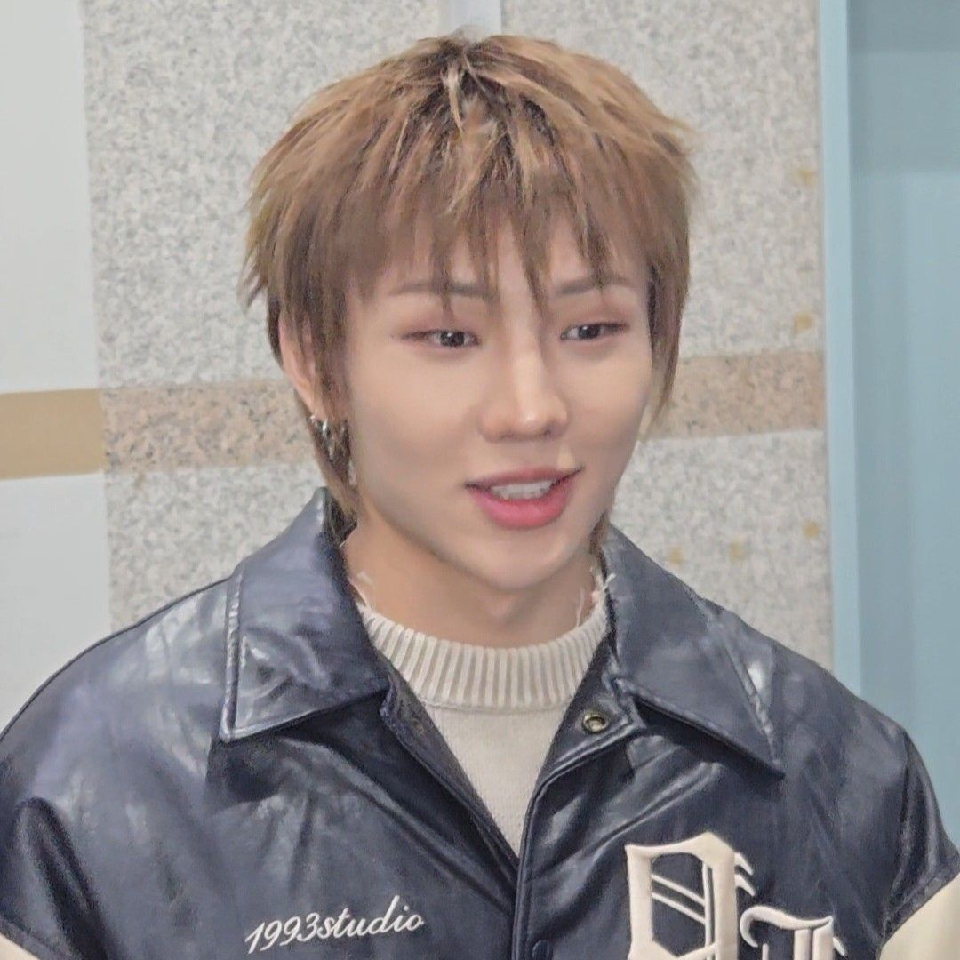 Latest photo of Junhyeok (TNX)