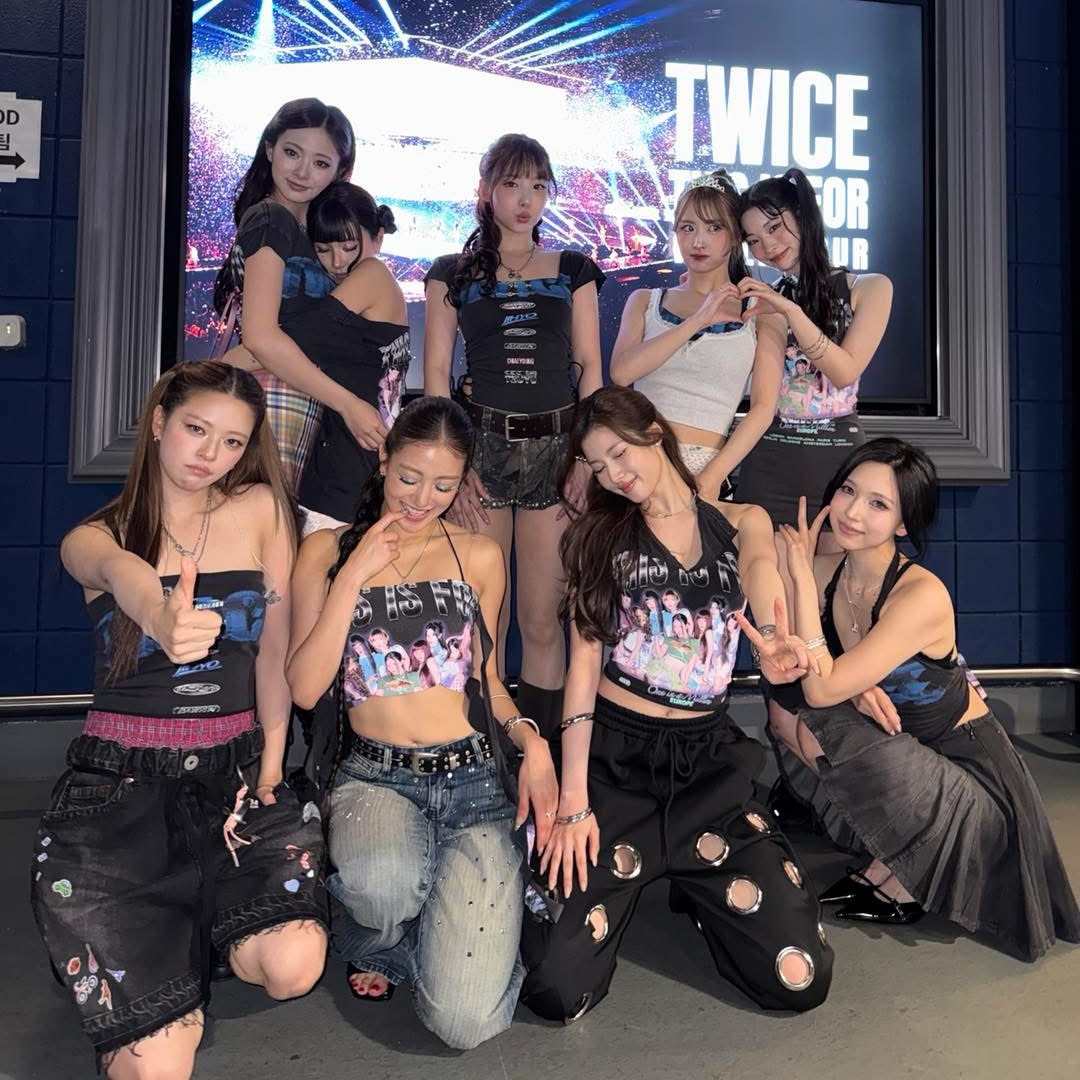 Momen yang diabadikan oleh penggemar TWICE