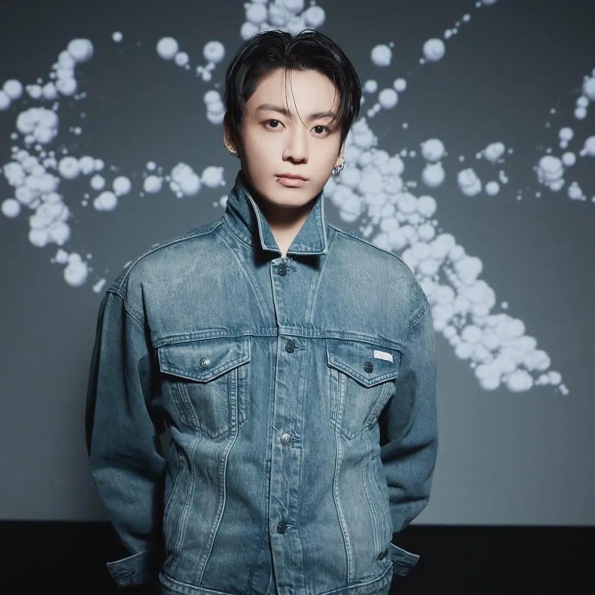 Latest photo of Jungkook (BTS)